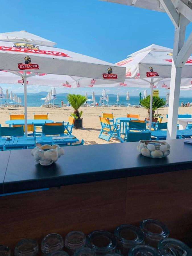 Atlantis Atmosphere Apartment Burgas Bagian luar foto