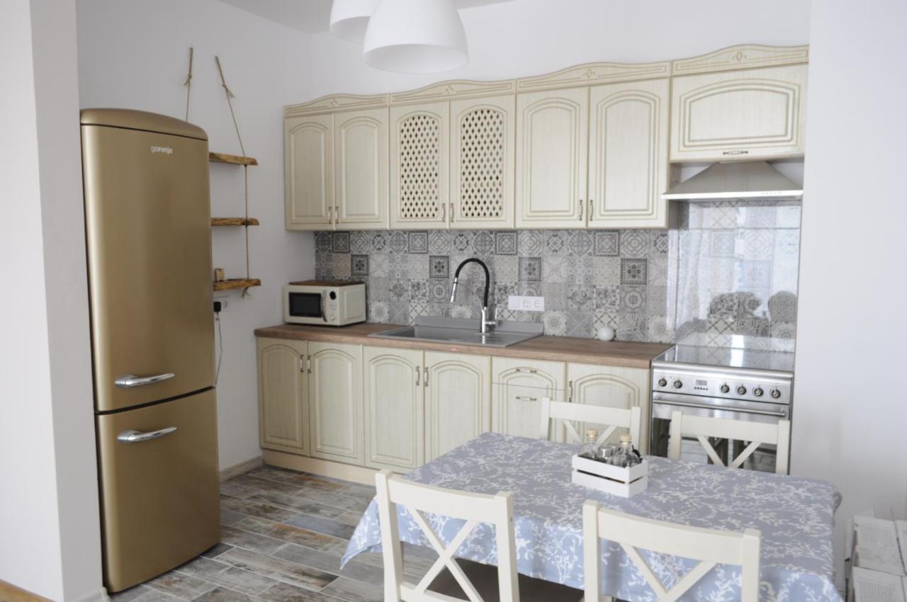 Atlantis Atmosphere Apartment Burgas Bagian luar foto